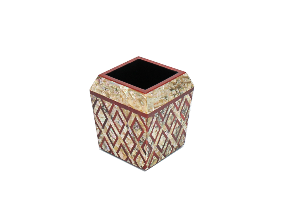 One Thousand and One Nights Shell Morgiana Red Tumbler in Red Penshell